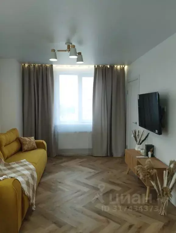 2-к кв. Волгоградская область, Волгоград ул. Расула Гамзатова, 21 ... - Фото 0