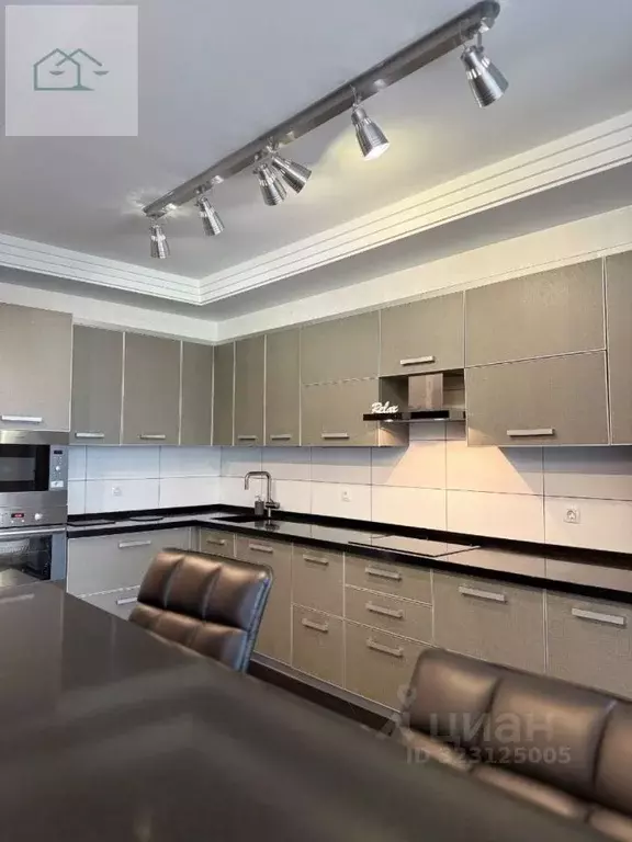 3-к кв. Воронежская область, Воронеж ул. 20-летия Октября, 88Е (92.0 ... - Фото 1