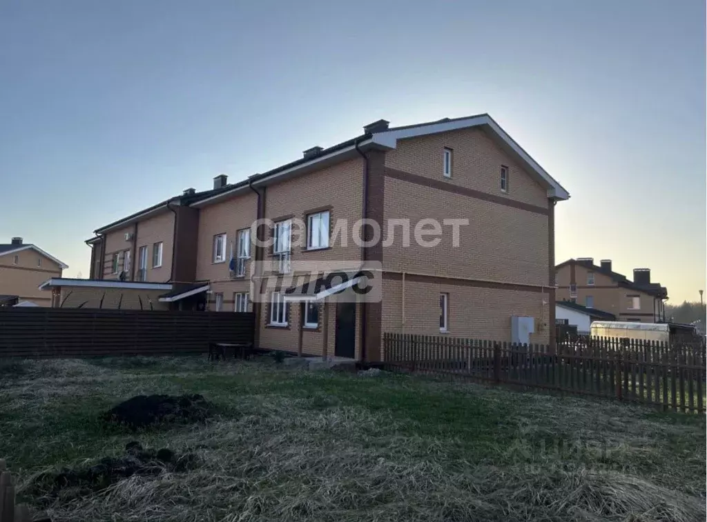 Таунхаус в Калужская область, Обнинск ул. Заречная, 12/1 (58 м) - Фото 1