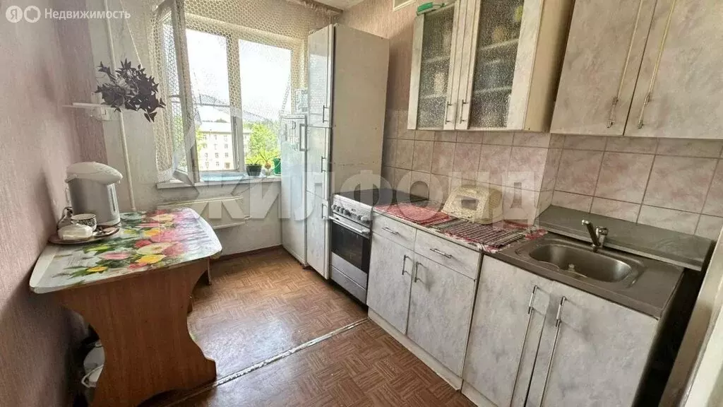 3-комнатная квартира: Новосибирск, Вертковская улица, 19 (58.3 м) - Фото 0