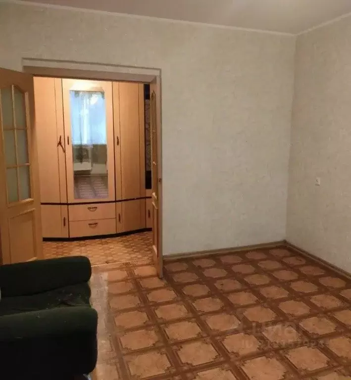 3-к кв. Омская область, Омск 6-й мкр, бул. Зеленый, 6 (63.4 м) - Фото 0