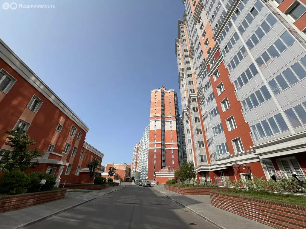 3-комнатная квартира: Санкт-Петербург, улица Кустодиева, 7к1 (92.1 м) - Фото 1