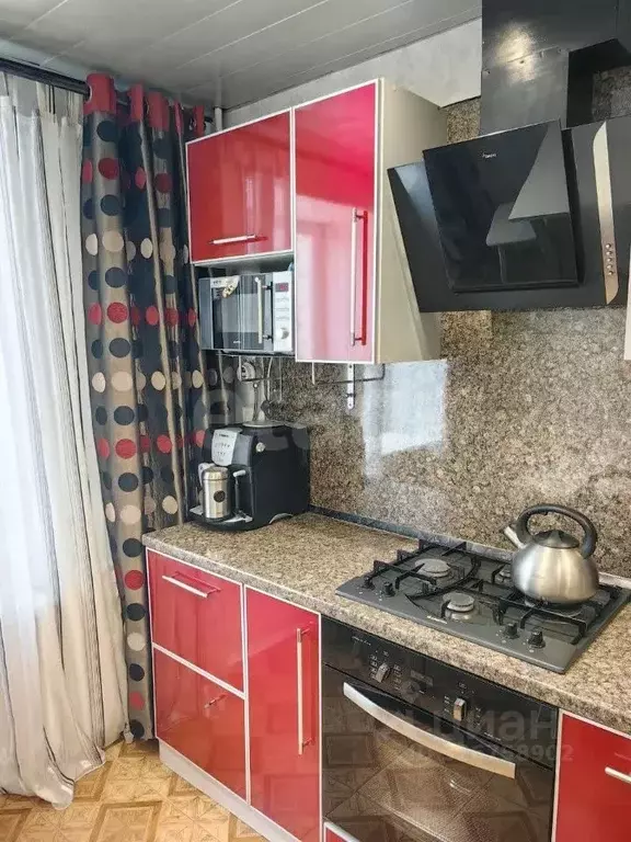 3-к кв. Брянская область, Брянск Комсомольская ул., 18 (65.6 м) - Фото 1