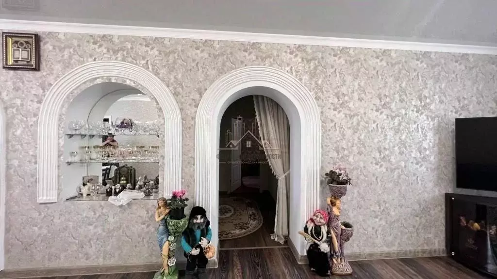 Дом в Крым, Симферопольский район, Чистенское с/пос, с. Фонтаны ул. ... - Фото 2