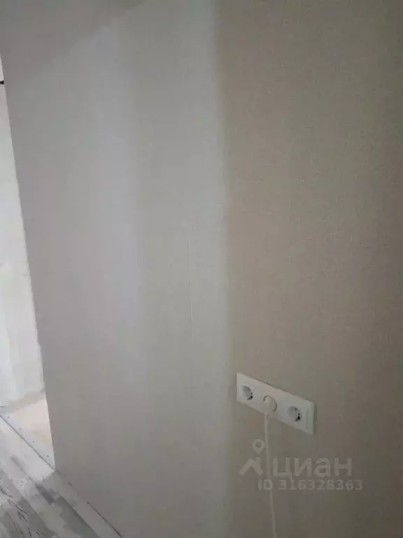 Квартира, 4 комнаты, 75.9 м - Фото 0