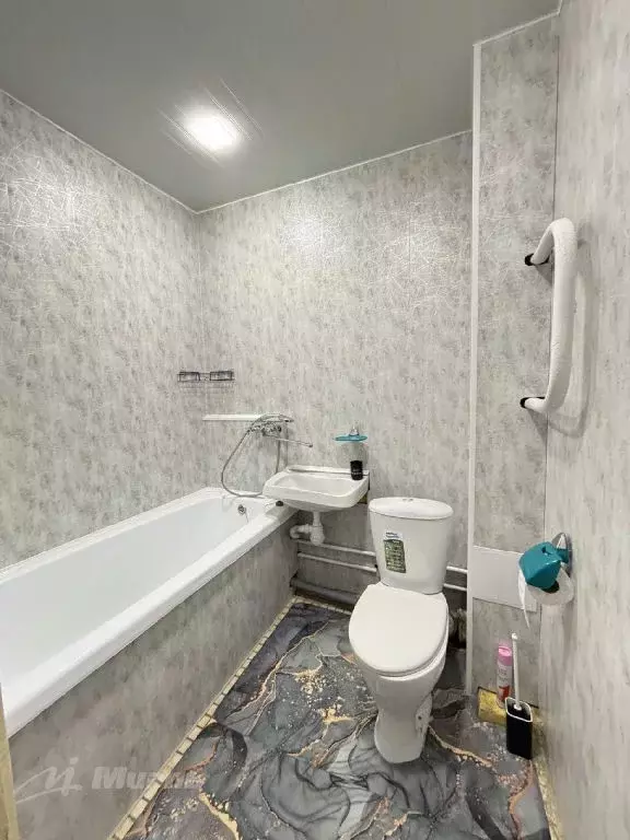 Продается 1-комнатная квартира - Фото 1