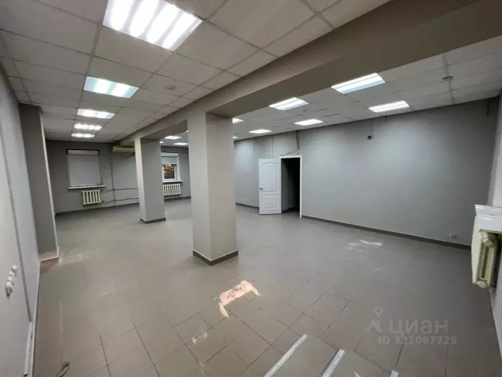 Помещение свободного назначения в Брянская область, Брянск ул. ... - Фото 2