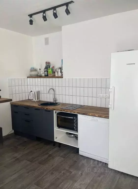 3-к кв. Челябинская область, Челябинск ул. Блюхера, 123Г (56.1 м) - Фото 2