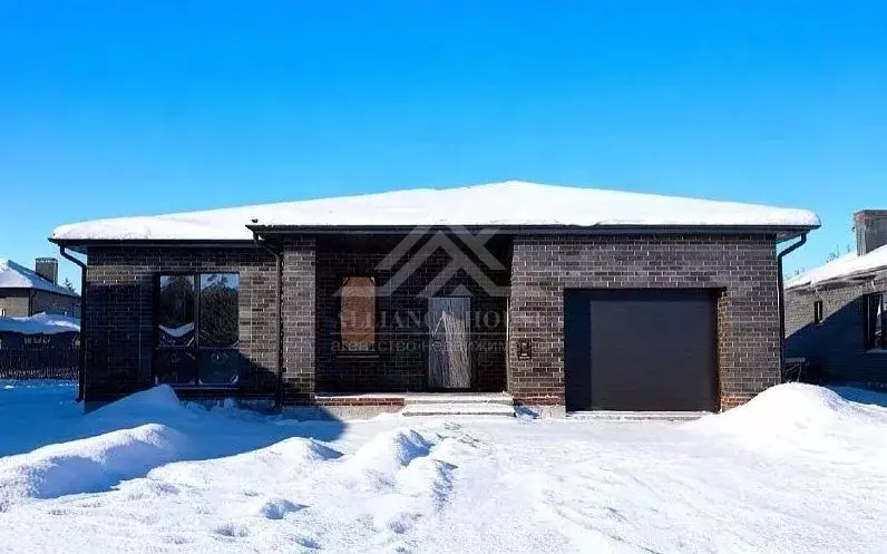 Дом в Татарстан, Казань ул. Галэм (210 м) - Фото 1