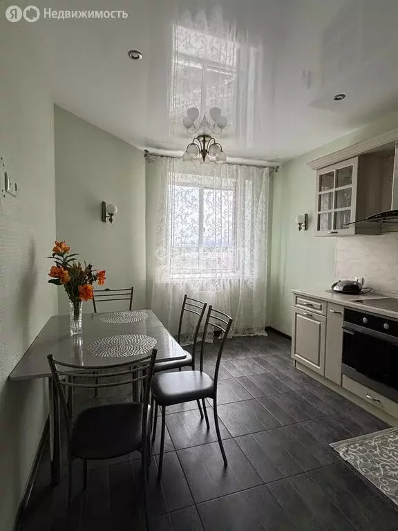 1-комнатная квартира: Сыктывкар, улица Морозова, 104 (55.8 м) - Фото 1