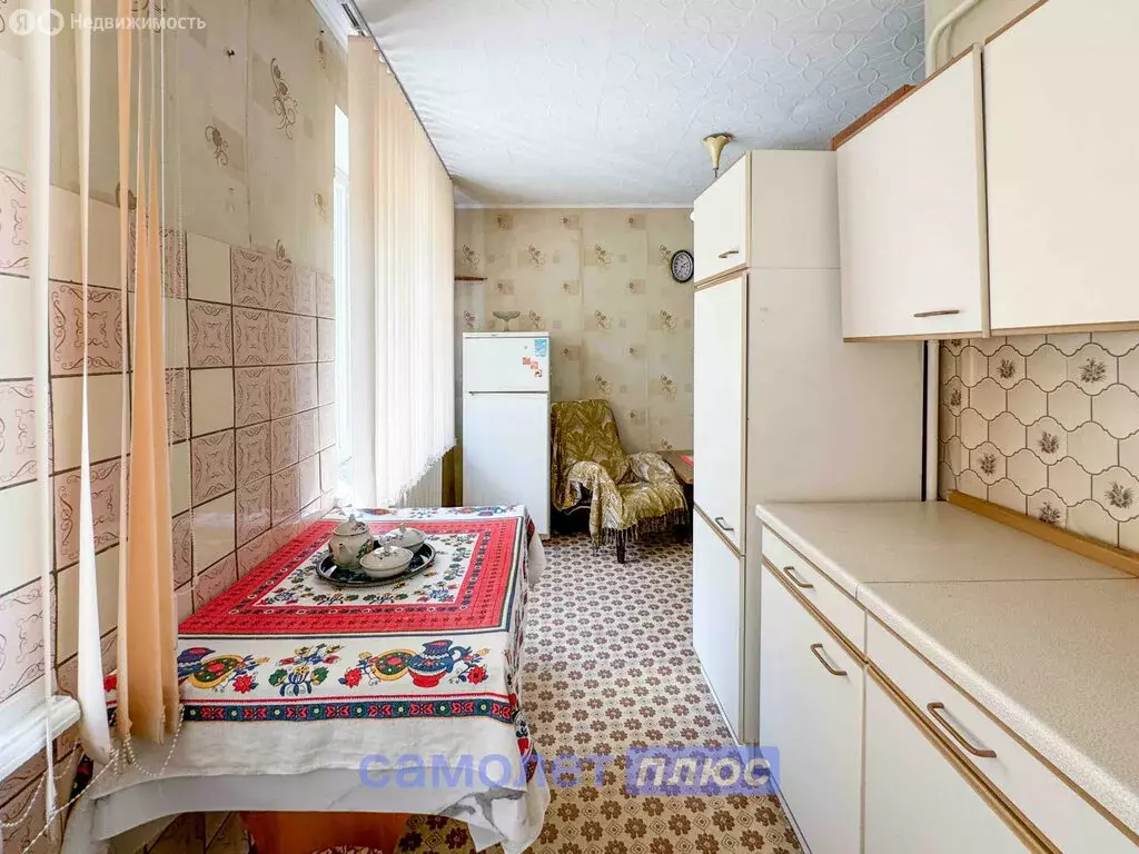 3-комнатная квартира: Чебоксары, улица Анисимова, 2 (60.3 м) - Фото 1