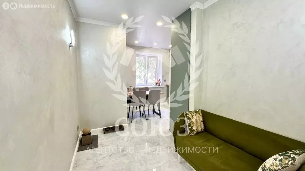 3-комнатная квартира: Калуга, улица Маяковского, 43 (67.6 м) - Фото 2