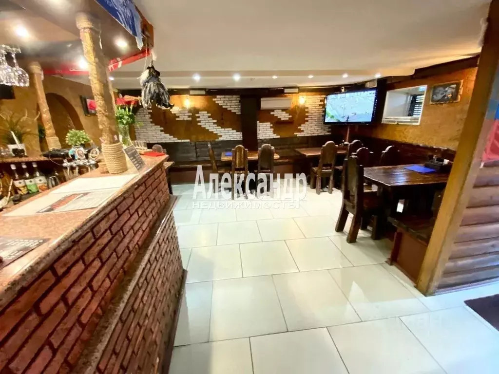 Торговая площадь в Санкт-Петербург ул. Савушкина, 17 (79 м) - Фото 1