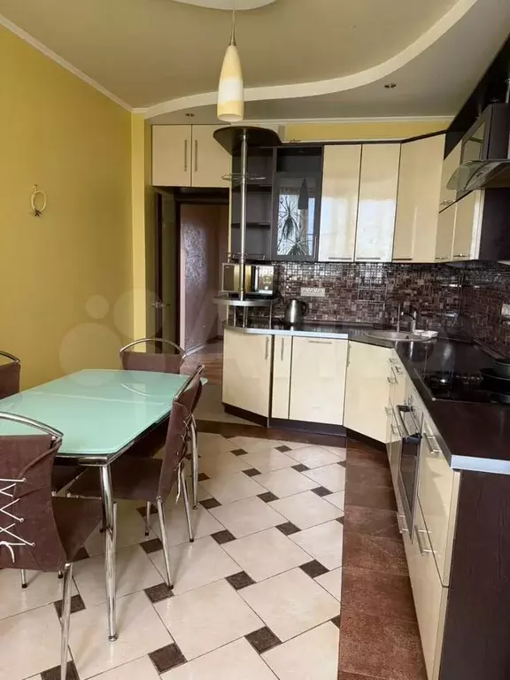 2-к. квартира, 70 м, 9/17 эт. - Фото 1