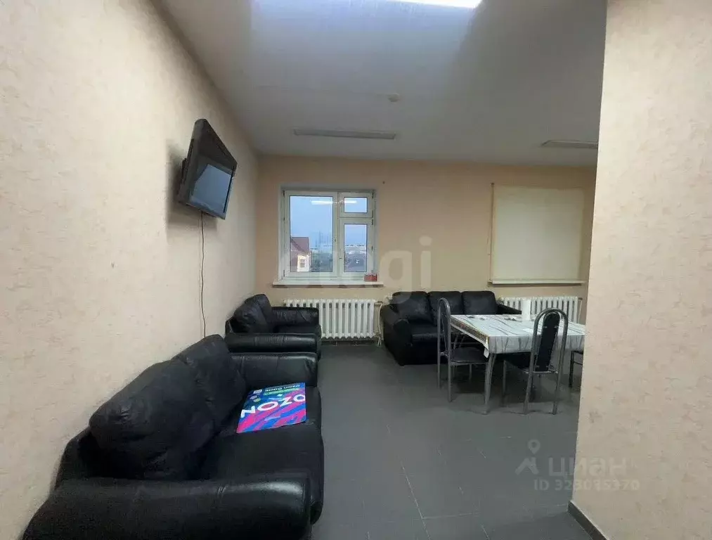 1-к кв. Ямало-Ненецкий АО, Новый Уренгой Строителей мкр, 3 (100.0 м) - Фото 2