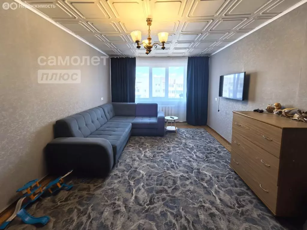 3-комнатная квартира: Верхняя Салда, улица Энгельса, 64к1 (71.2 м) - Фото 0