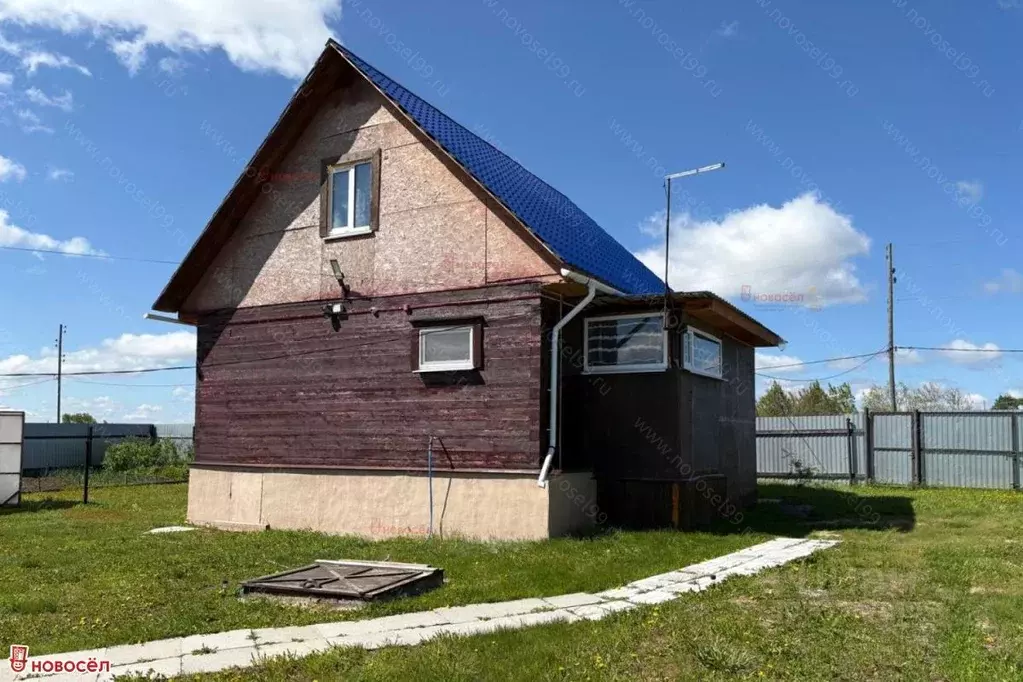 Дом в Свердловская область, Богданович муниципальный округ, с. ... - Фото 1