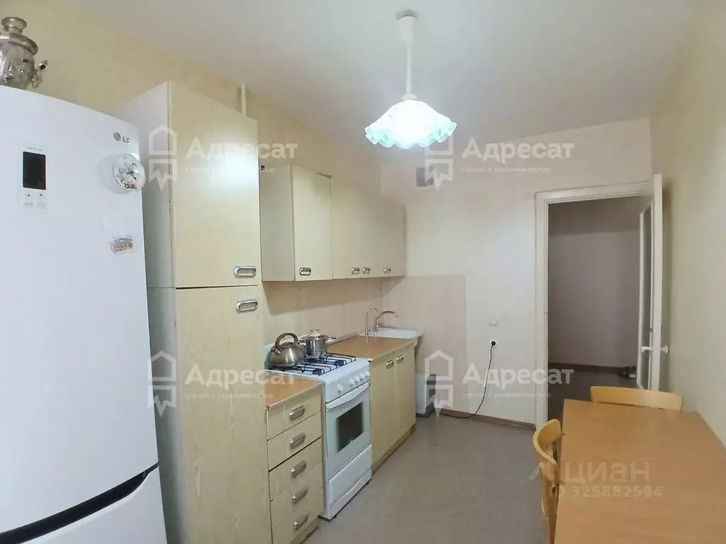 3-к кв. Волгоградская область, Волгоград ул. Маршала Воронова, 12 ... - Фото 2