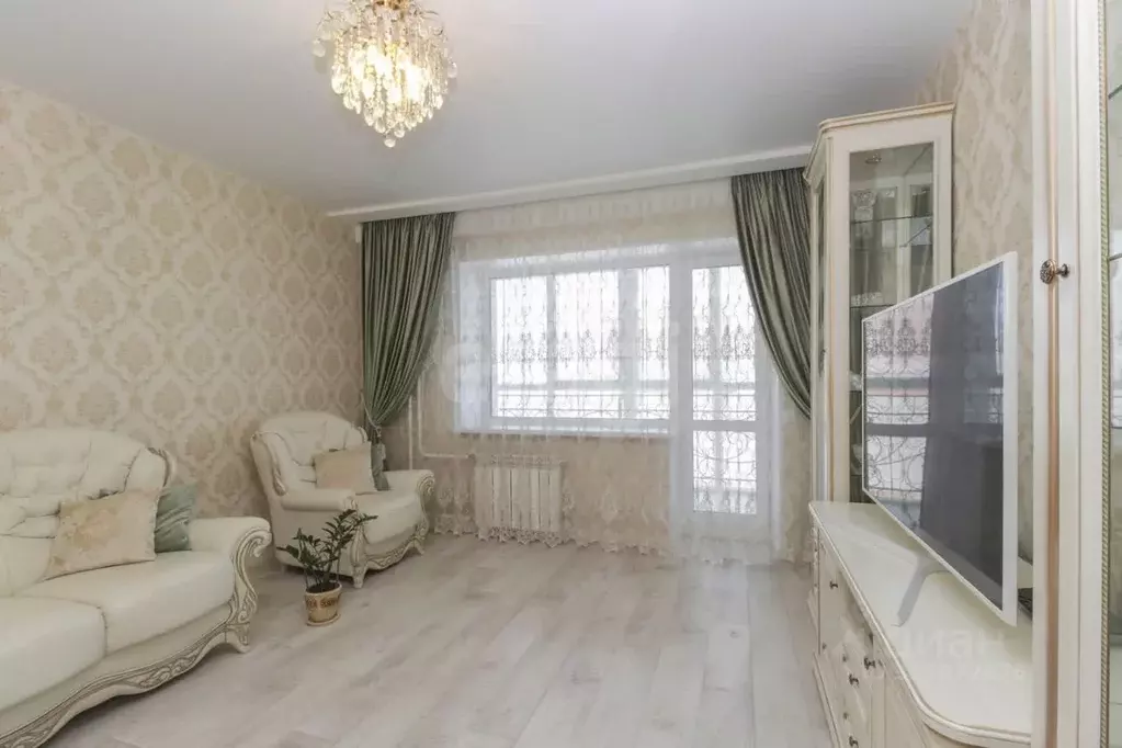 2-к кв. Омская область, Омск ул. Малиновского, 19к1 (61.9 м) - Фото 0