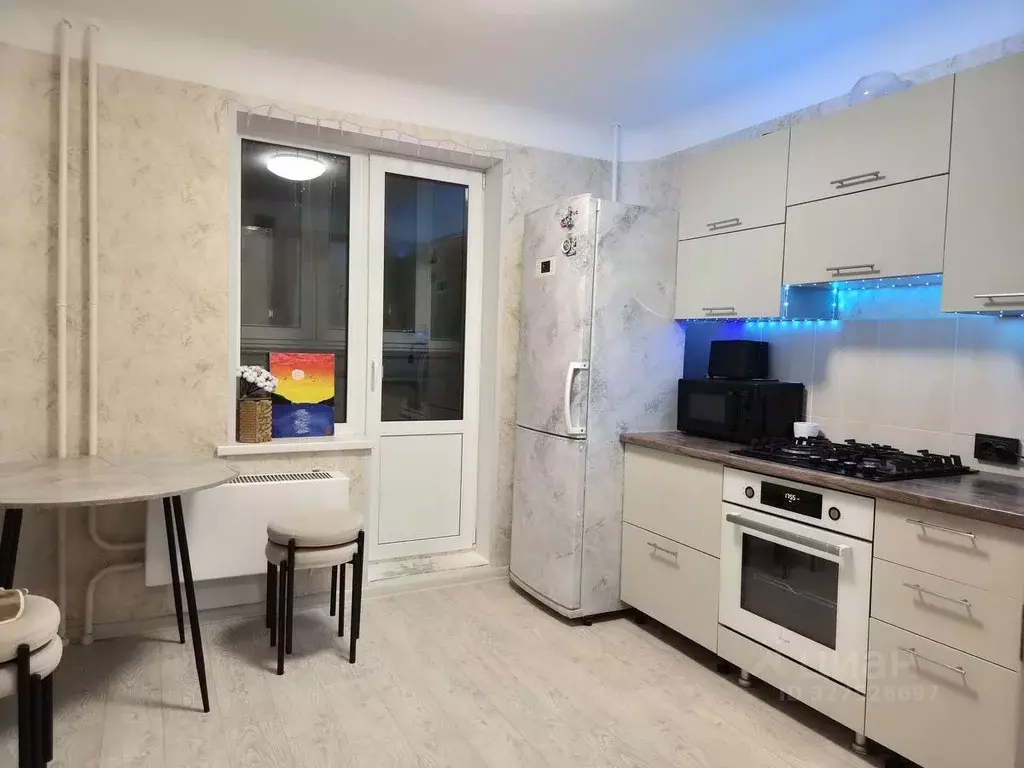 1-к кв. Волгоградская область, Волжский просп. Имени Ленина, 345 (30.7 ... - Фото 1