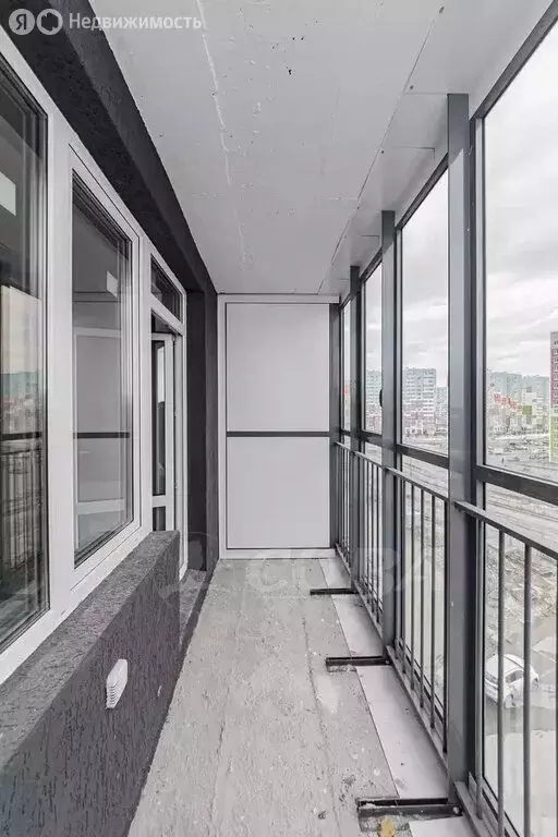 Квартира-студия: Тюмень, улица Валентины Трофимовой, 8 (27 м) - Фото 0