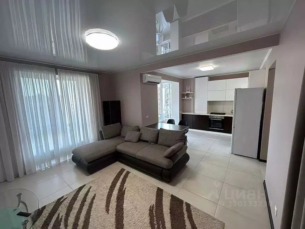 Студия Краснодарский край, Краснодар ул. Лиссабонская, 109к23 (41.7 м) - Фото 1