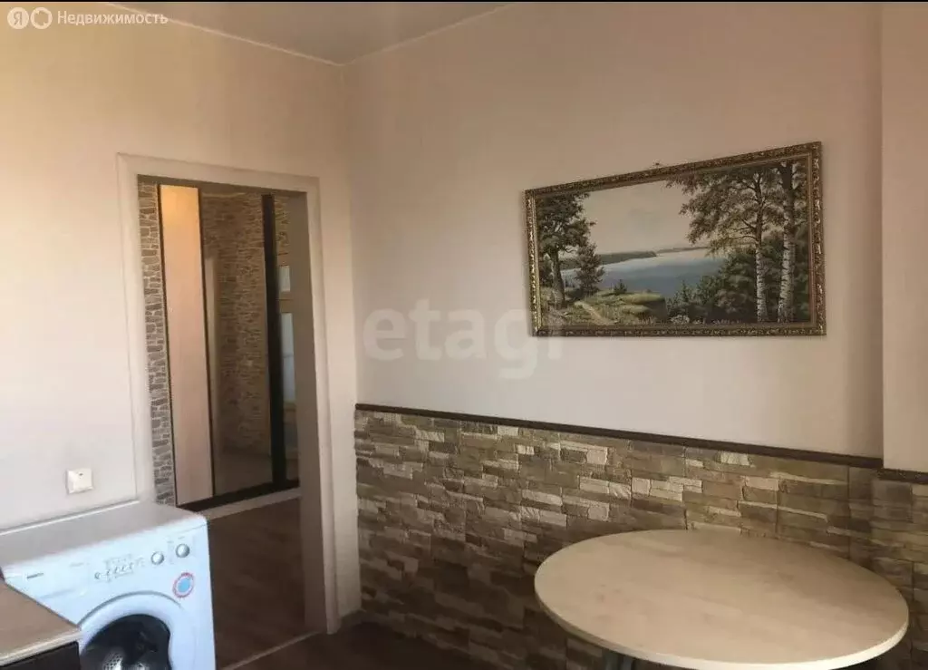 2-комнатная квартира: Тюмень, улица Муравленко, 13 (55.8 м) - Фото 1