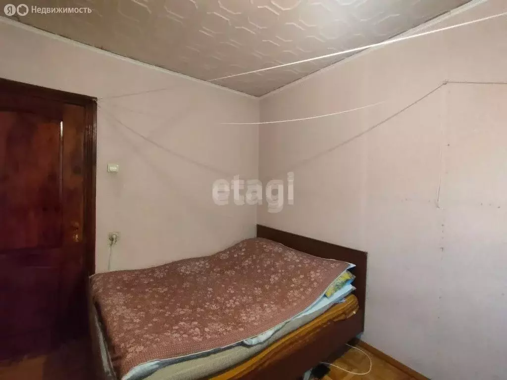 3-комнатная квартира: Губкин, улица Космонавтов, 11 (63.5 м) - Фото 1