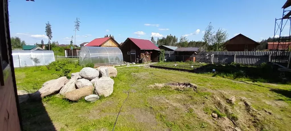 Дом в Коми, Сыктывкар городской округ, Краснозатонский пгт 4-я линия ... - Фото 1