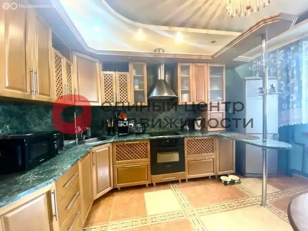 3-комнатная квартира: Тюмень, Депутатская улица, 80 (104 м) - Фото 1