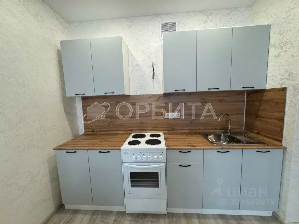 Студия Тюменская область, Тюмень ул. Василия Малкова, 10 (28.0 м) - Фото 2