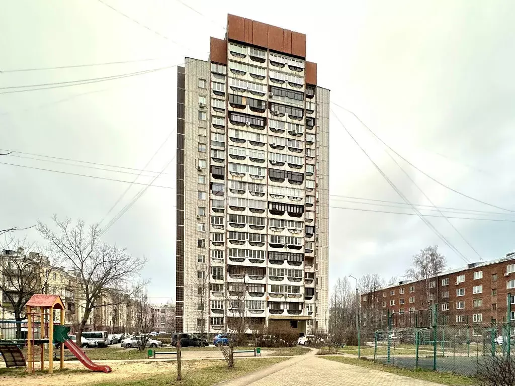 Продается 3-комнатная квартира - Фото 1