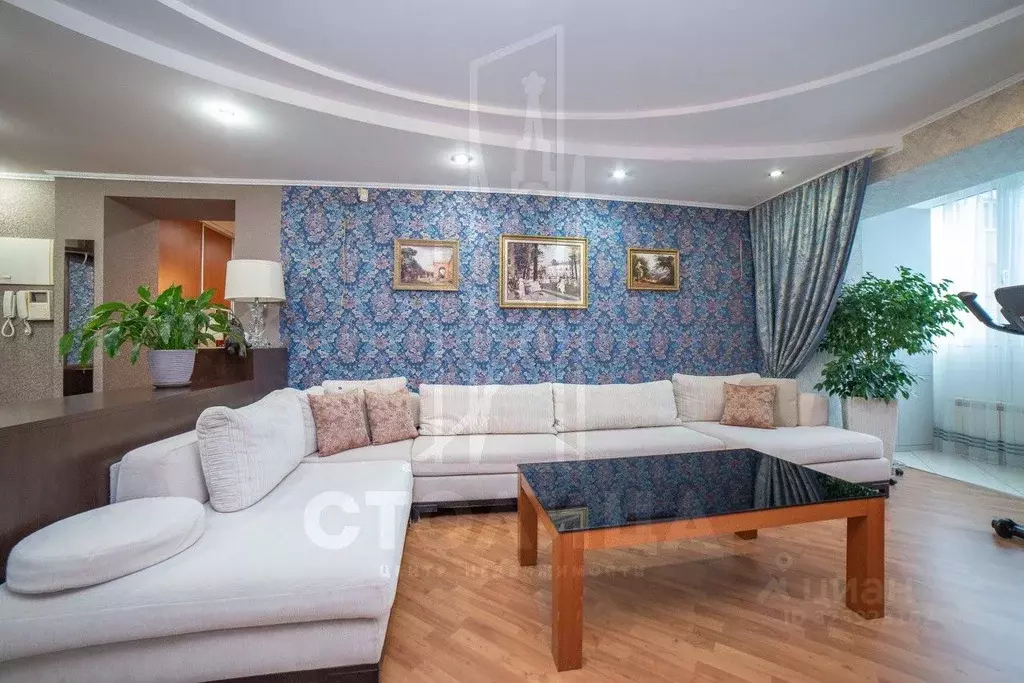 3-к кв. Свердловская область, Екатеринбург ул. Фурманова, 35 (96.8 м) - Фото 2