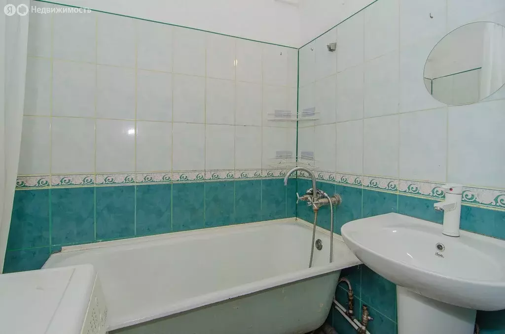 3-комнатная квартира: Хабаровск, Ленинградская улица, 7 (66 м) - Фото 1