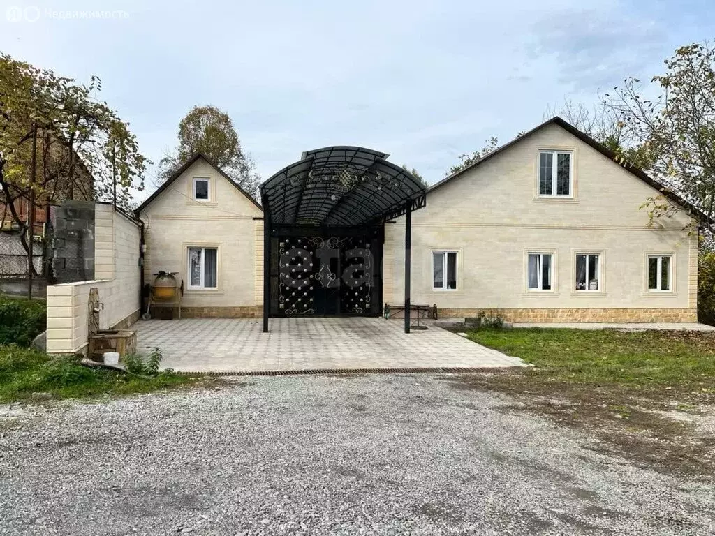 Дом в село Верхняя Саниба, улица Плиева (160 м) - Фото 1