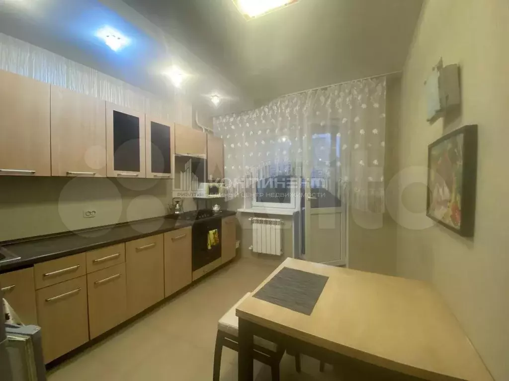 2-к. квартира, 60 м, 2/9 эт. - Фото 0