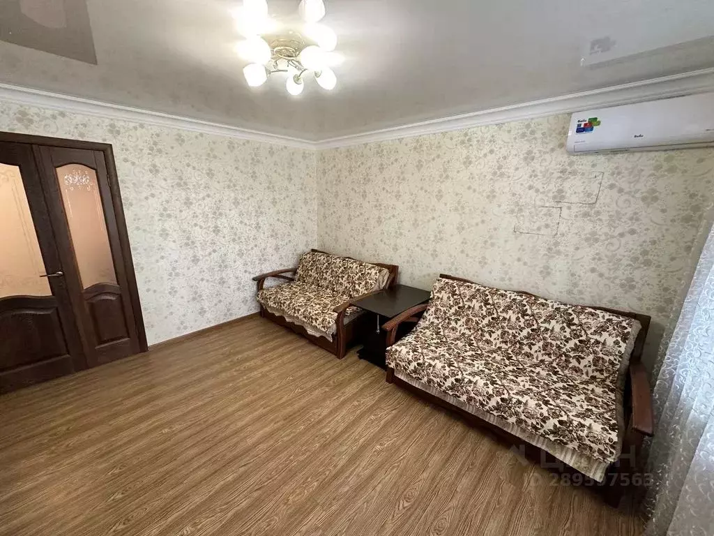 2-к кв. Ставропольский край, Кисловодск Велинградская ул., 21 (50.0 м) - Фото 0