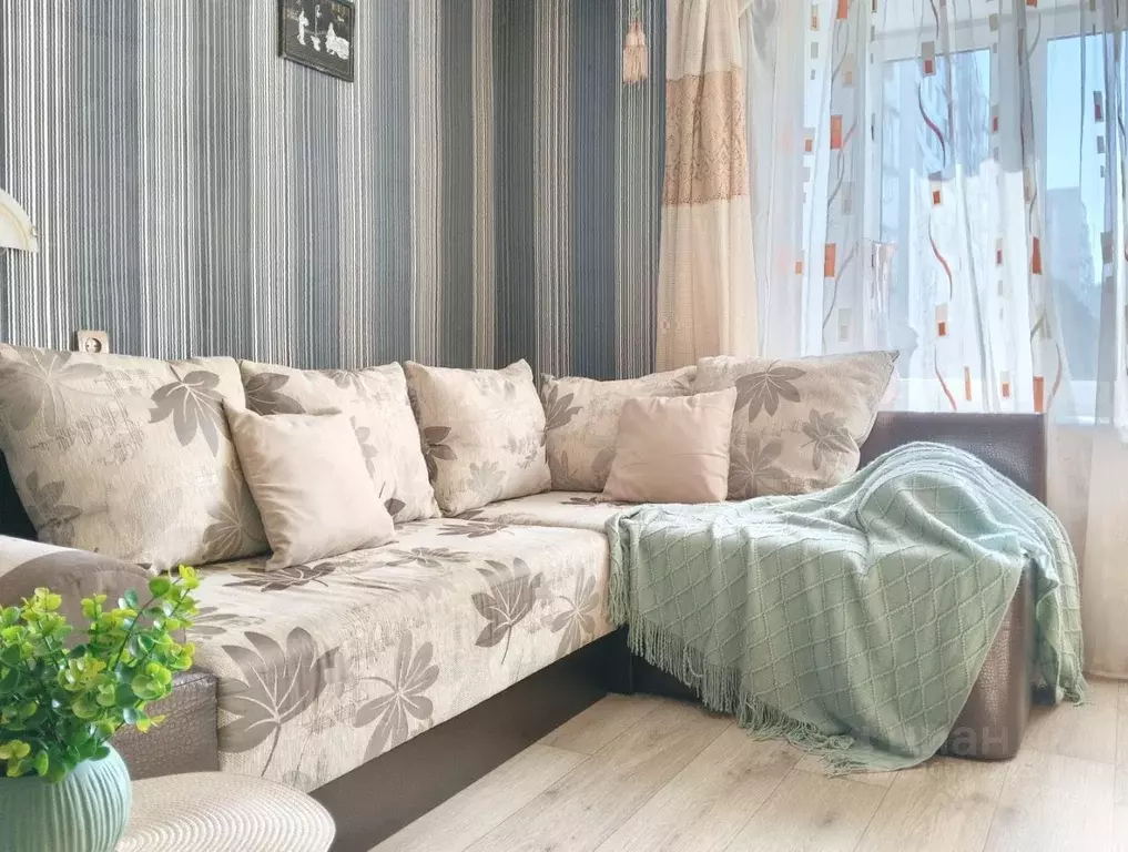 2-к кв. Псковская область, Псков ул. Кузбасской Дивизии, 30 (51.0 м) - Фото 1