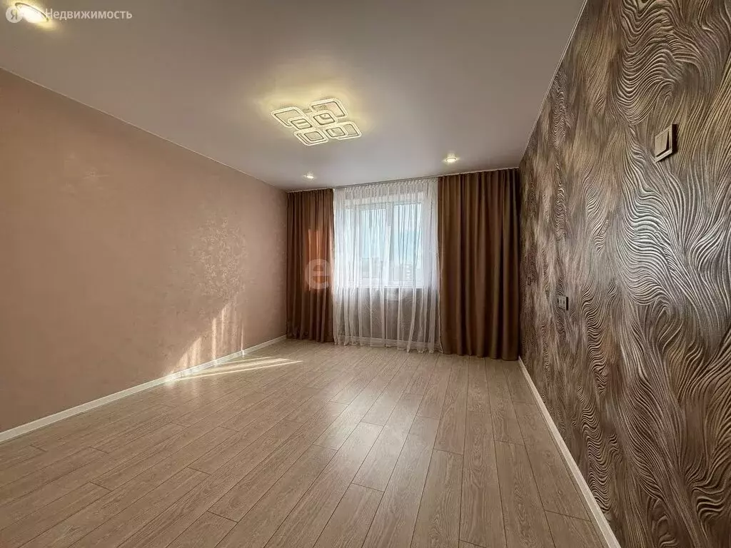 2-комнатная квартира: Салават, улица Губайдуллина, 4 (50 м) - Фото 0