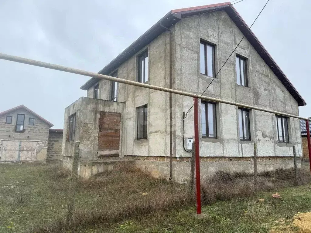 Дом в Крым, Красногвардейский район, с. Амурское ул. Дружбы (299 м) - Фото 2