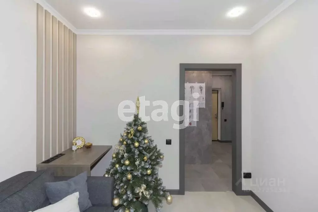 1-к кв. Тюменская область, Тюмень ул. Бориса Житкова, 6к1 (42.1 м) - Фото 2