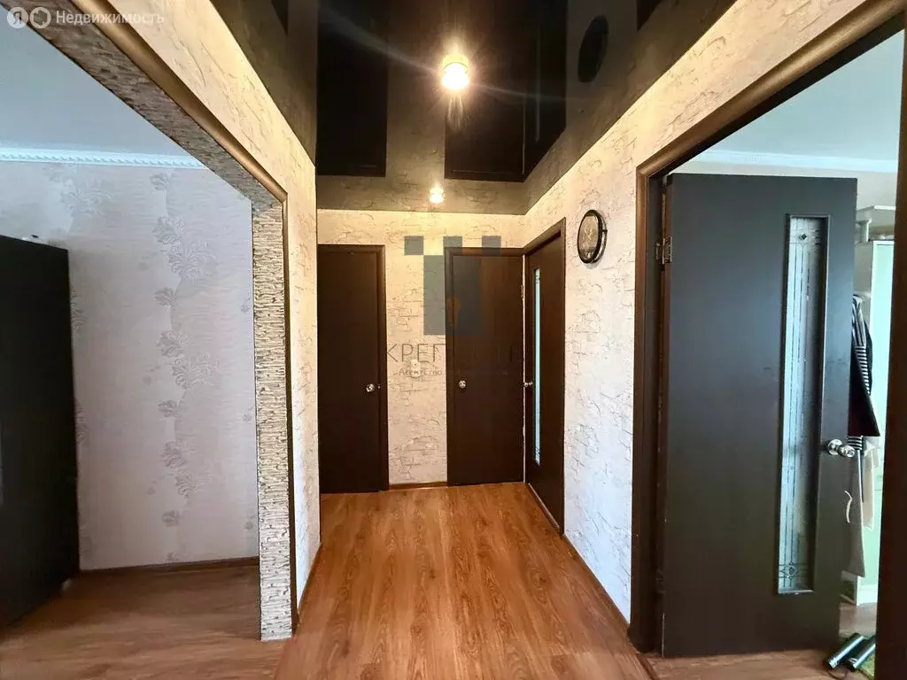 3-комнатная квартира: Мелеуз, Первомайская улица, 5 (59.5 м) - Фото 1