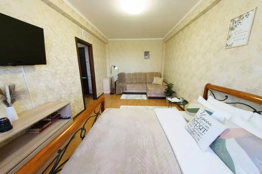 2-к кв. Ханты-Мансийский АО, Нефтеюганск 15-й мкр, 8 (58.0 м) - Фото 1