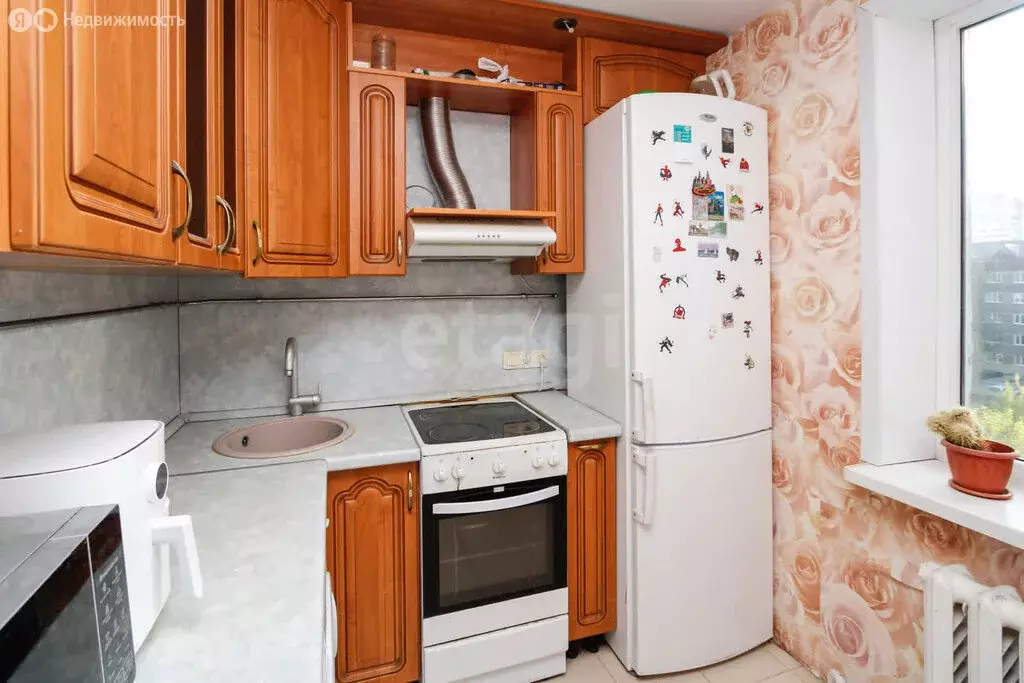 3-комнатная квартира: Тюмень, Военная улица, 23 (60 м) - Фото 2