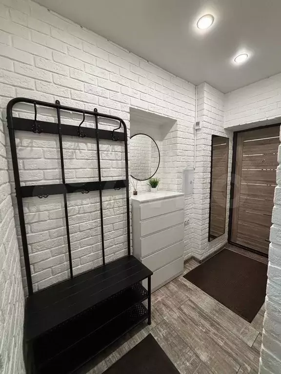1-к. квартира, 31,8 м, 1/5 эт. - Фото 0