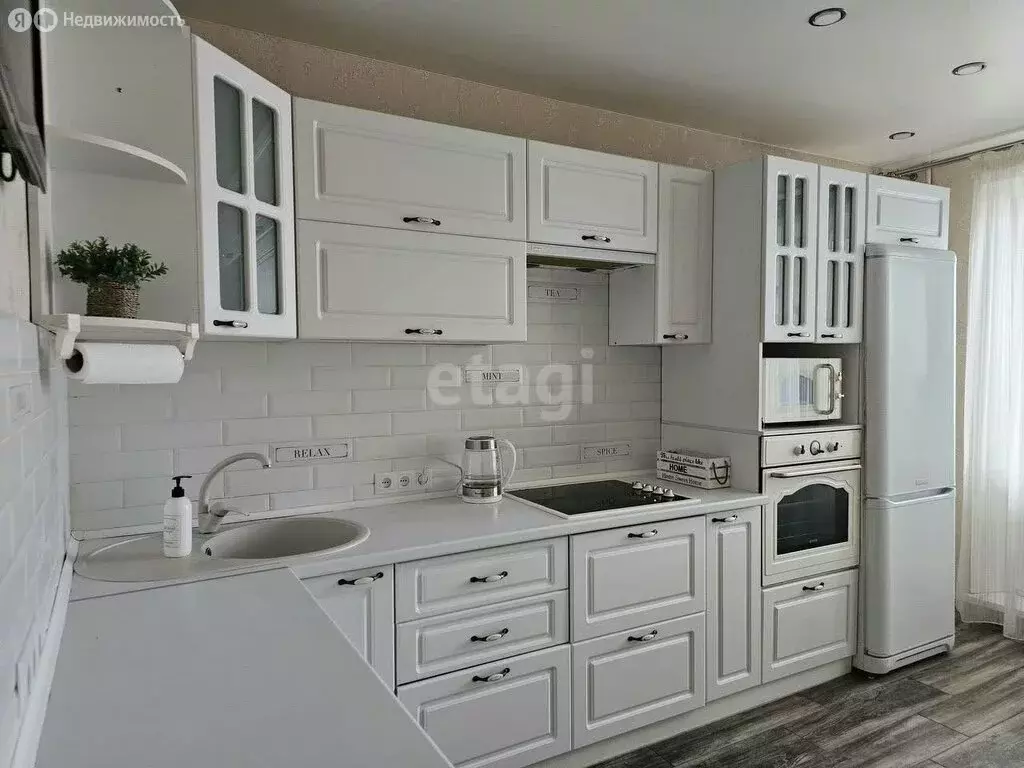 3-комнатная квартира: Тольятти, улица Дзержинского, 44 (65.3 м) - Фото 1