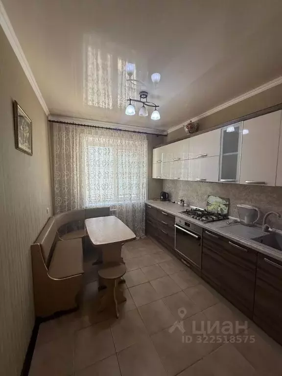 3-к кв. Астраханская область, Астрахань ул. Рылеева, 86 (61.7 м) - Фото 1