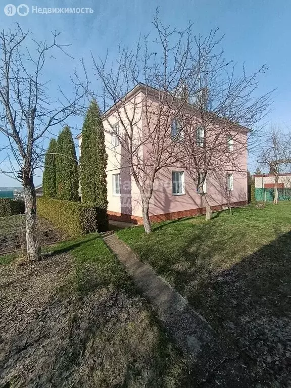 Дом в Октябрьский, Цветочная улица, 4 (256 м) - Фото 1