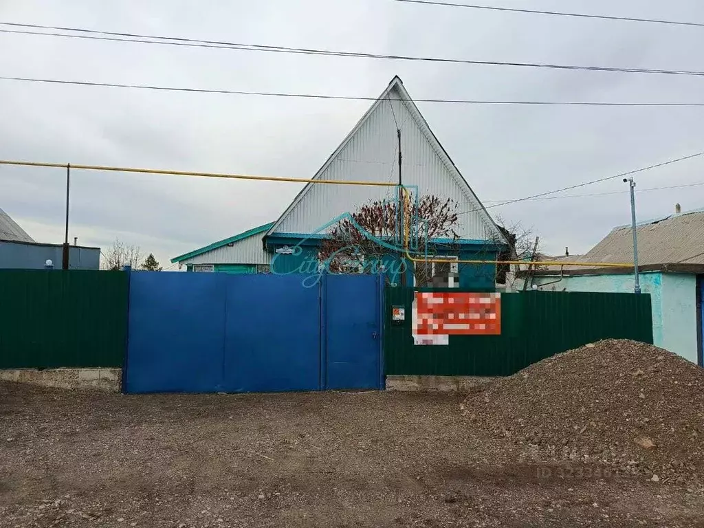 Дом в Оренбургская область, Кувандык Архитектурная ул., 21 (64 м) - Фото 1