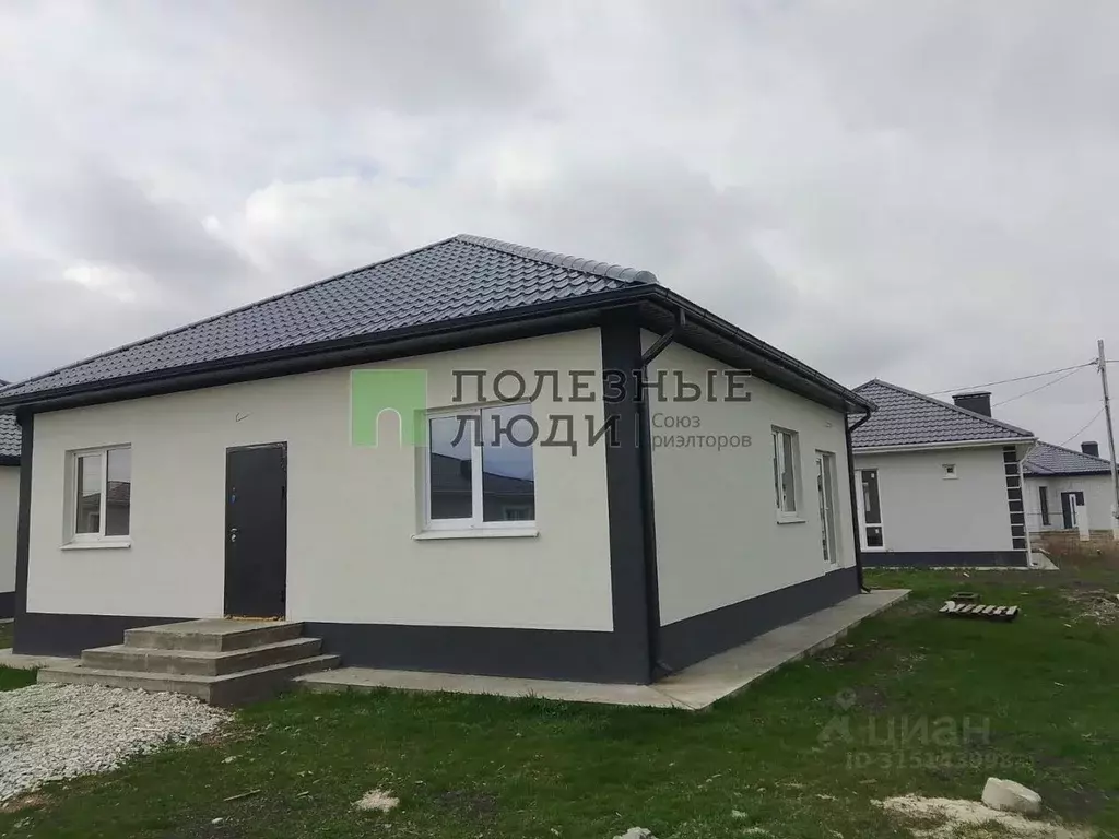 Дом в Краснодарский край, Новороссийск городской округ, Семигорский ... - Фото 1